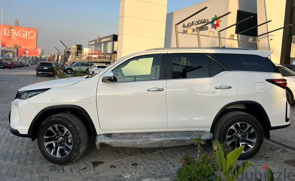 Toyota Fortuner 2027