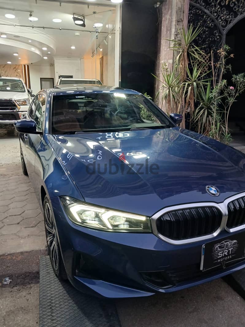 بي ام دبليو 320 2024 - BMW 320i Luxury 2 2024