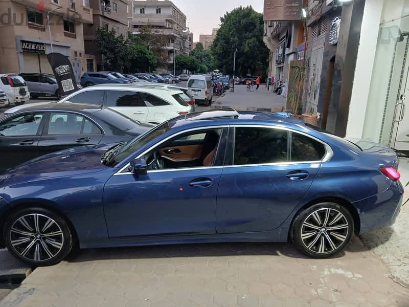 بي ام دبليو 320 2024 - BMW 320i Luxury 2 2024