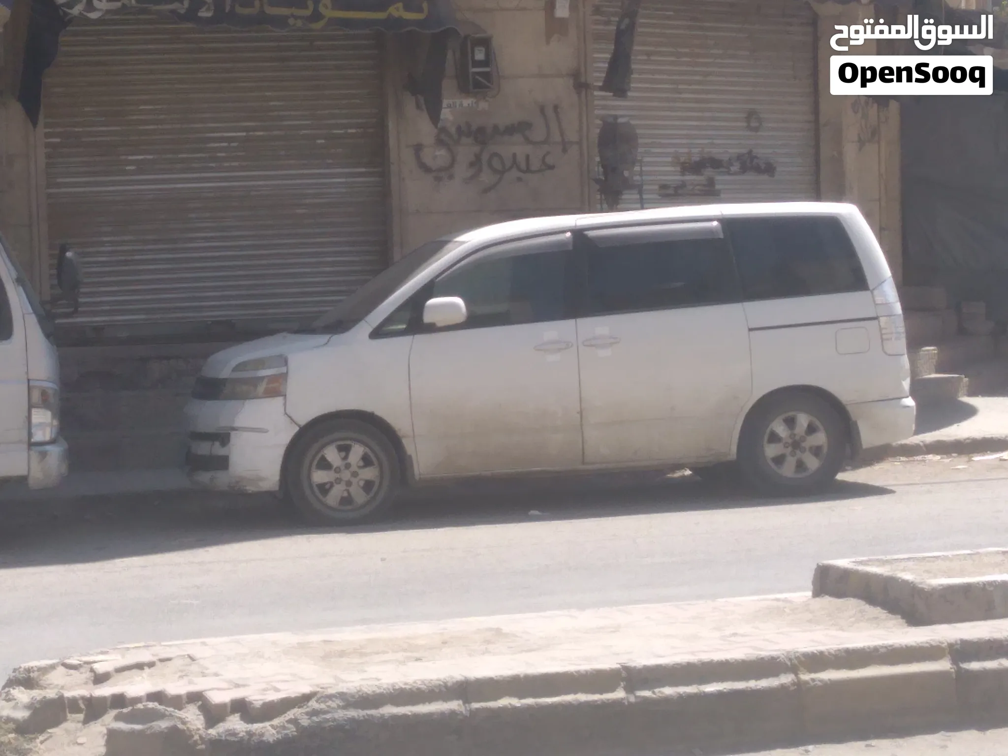 باص فوكسي 2006 مجمرك جاهز للبيع