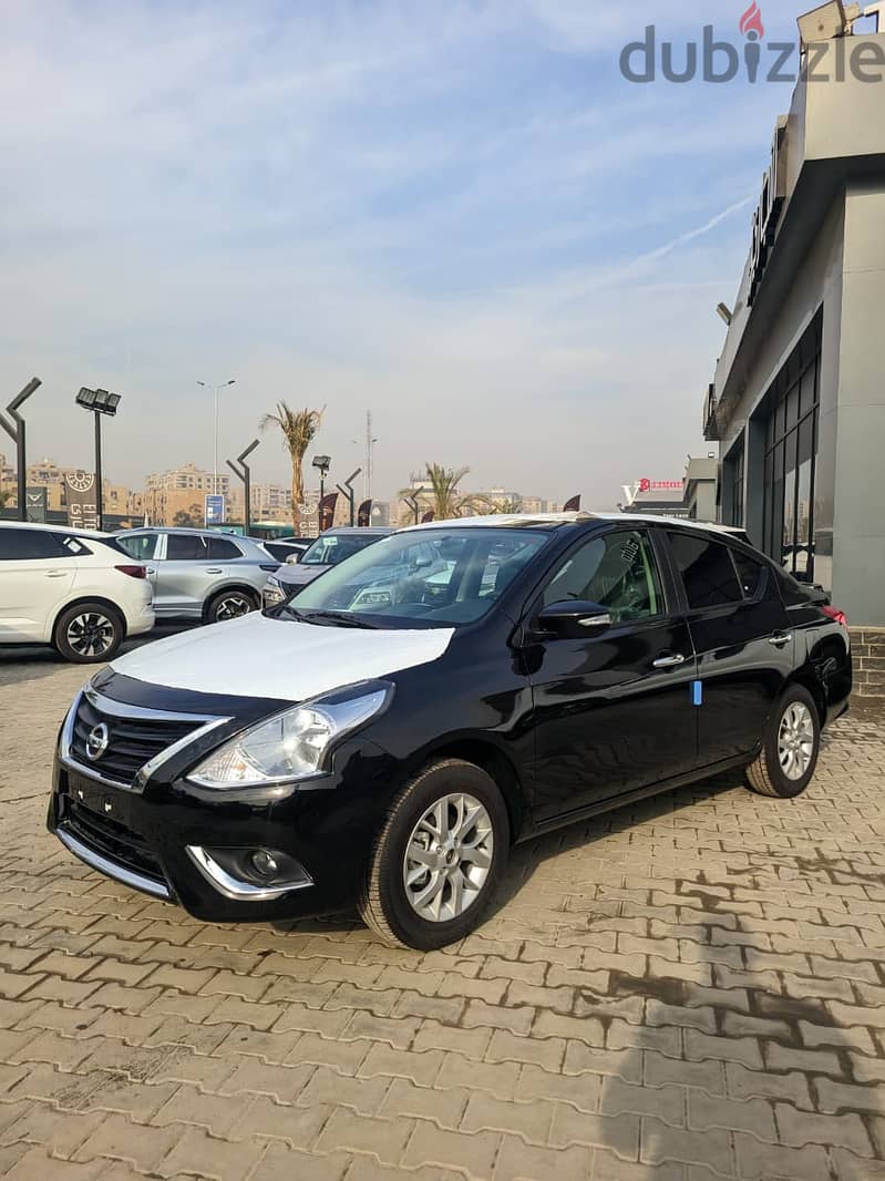 نيسان صني 2027 supar saloon