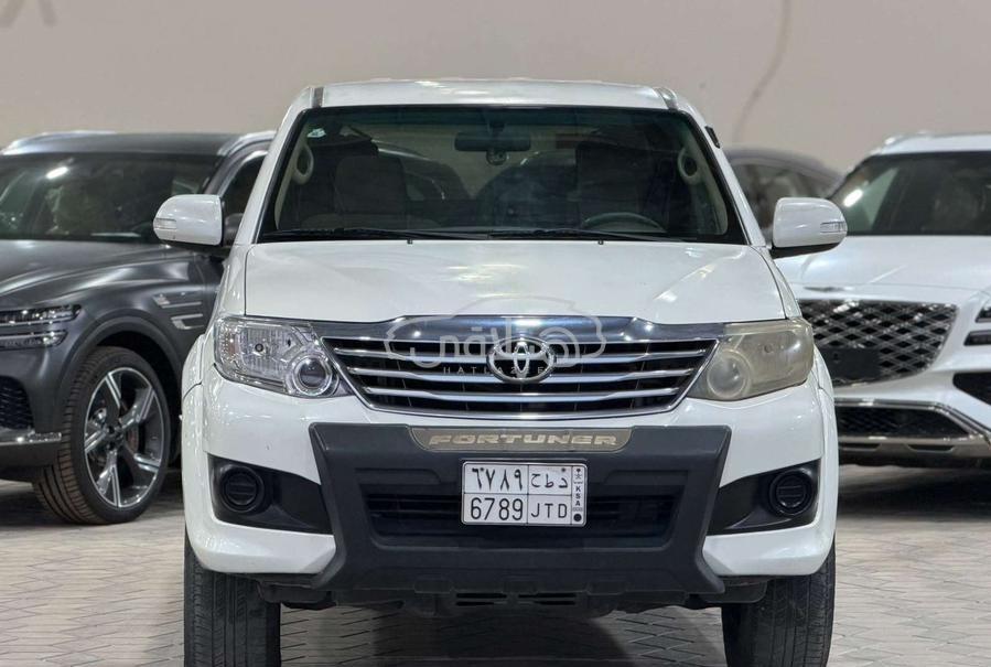 تويوتا اف جى 2013 للبيع الرياض