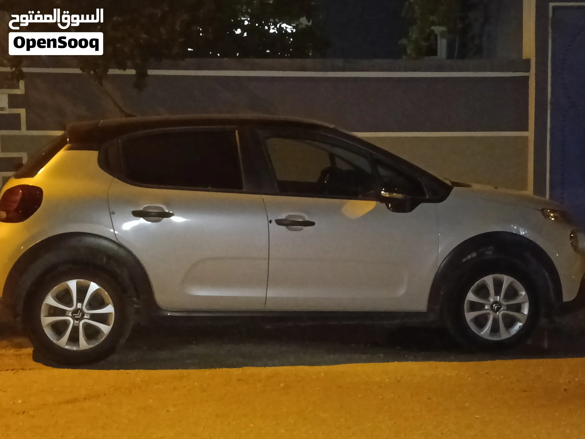 Citroën C3 Essence Premier main