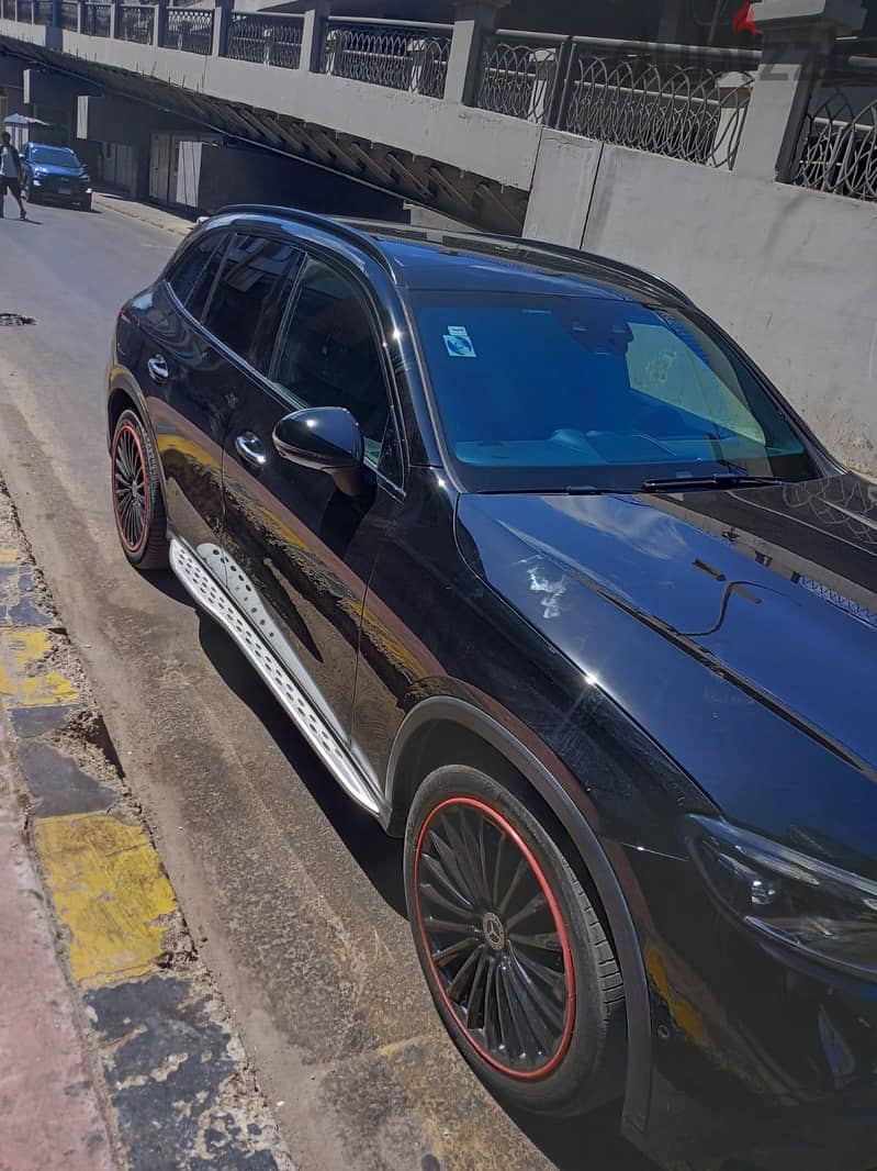 Mercedes-Benz GLC 200 2023