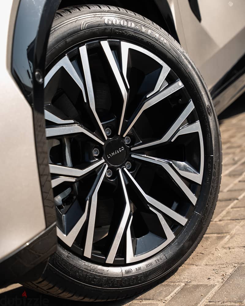 Lynk & Co 08 Performance AWD (612 hp) 2026