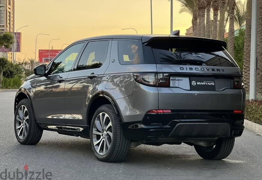 Land Rover Discovery P300 Sport 2025