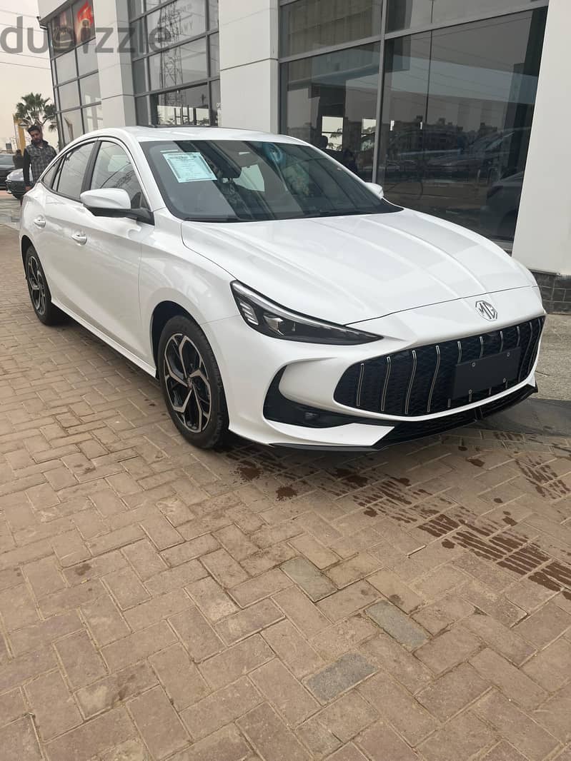 MG GT عرض كاش باك متاح الان متاح جميع الالوان