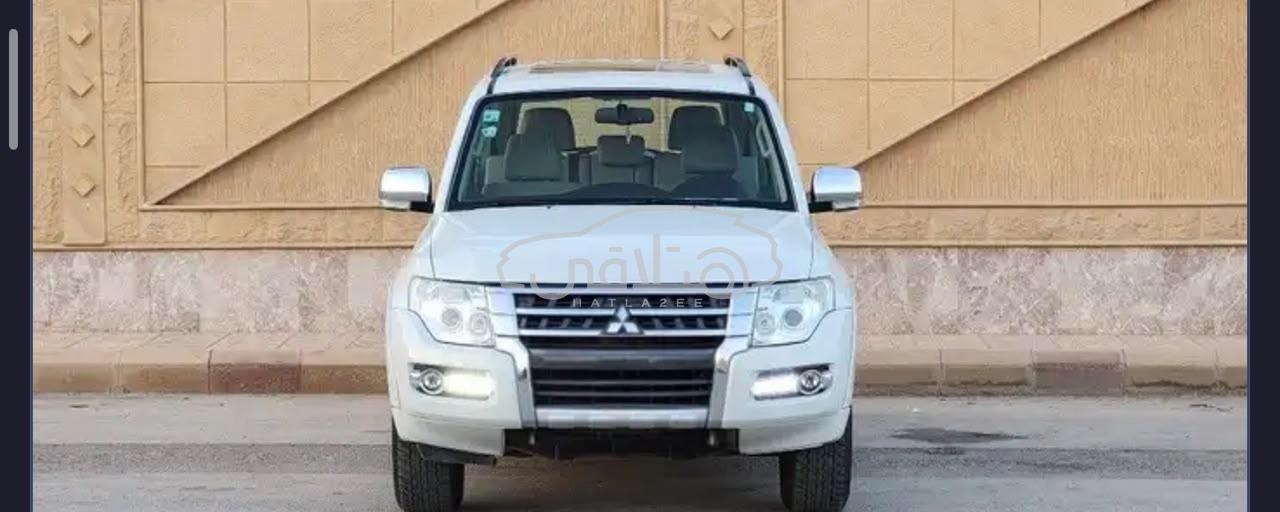 ميتسوبيشي باجيرو 2019 للبيع الرياض