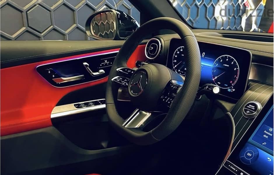 Mercedes Benz Glc 300 premium plus 2024