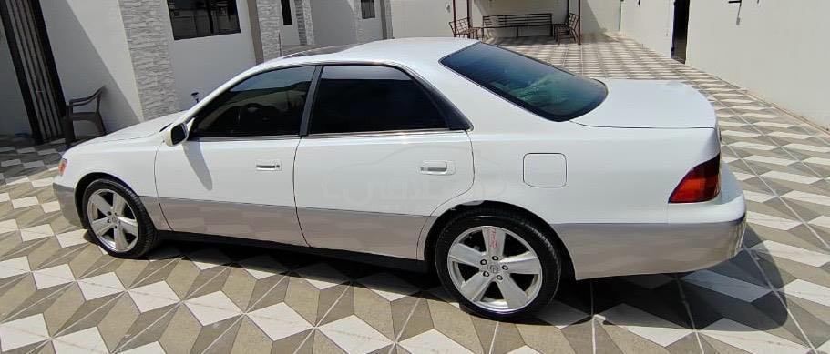 لكزس ES 300 1998 للبيع الخابورة