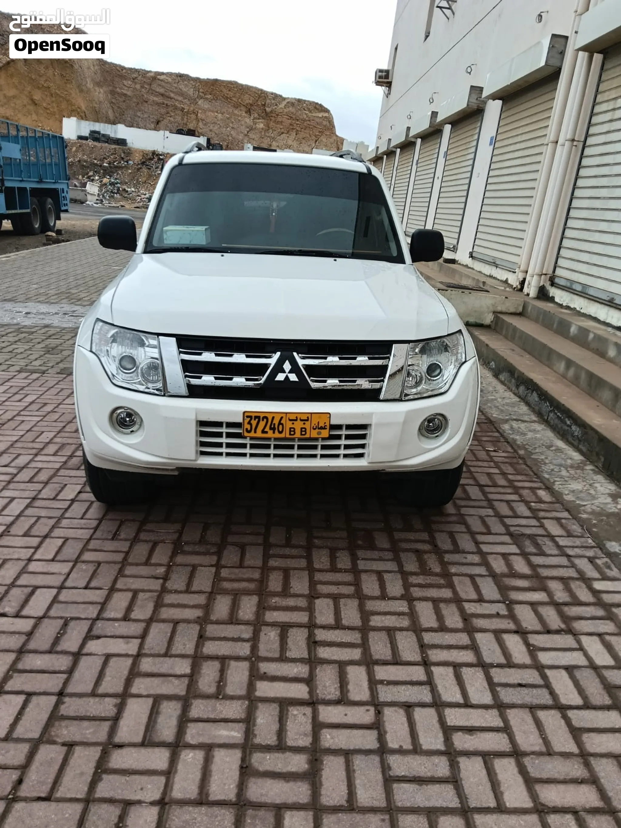 Mitsubishi Pajero 2012