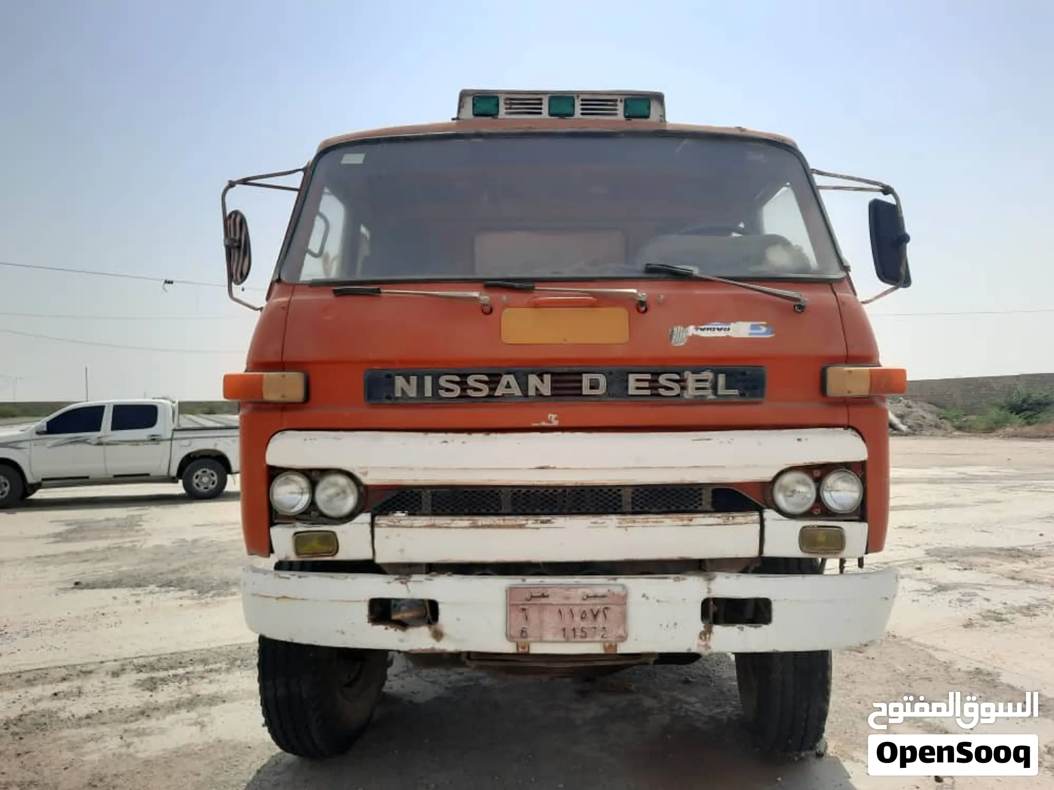 قلاب نيسان للبيع