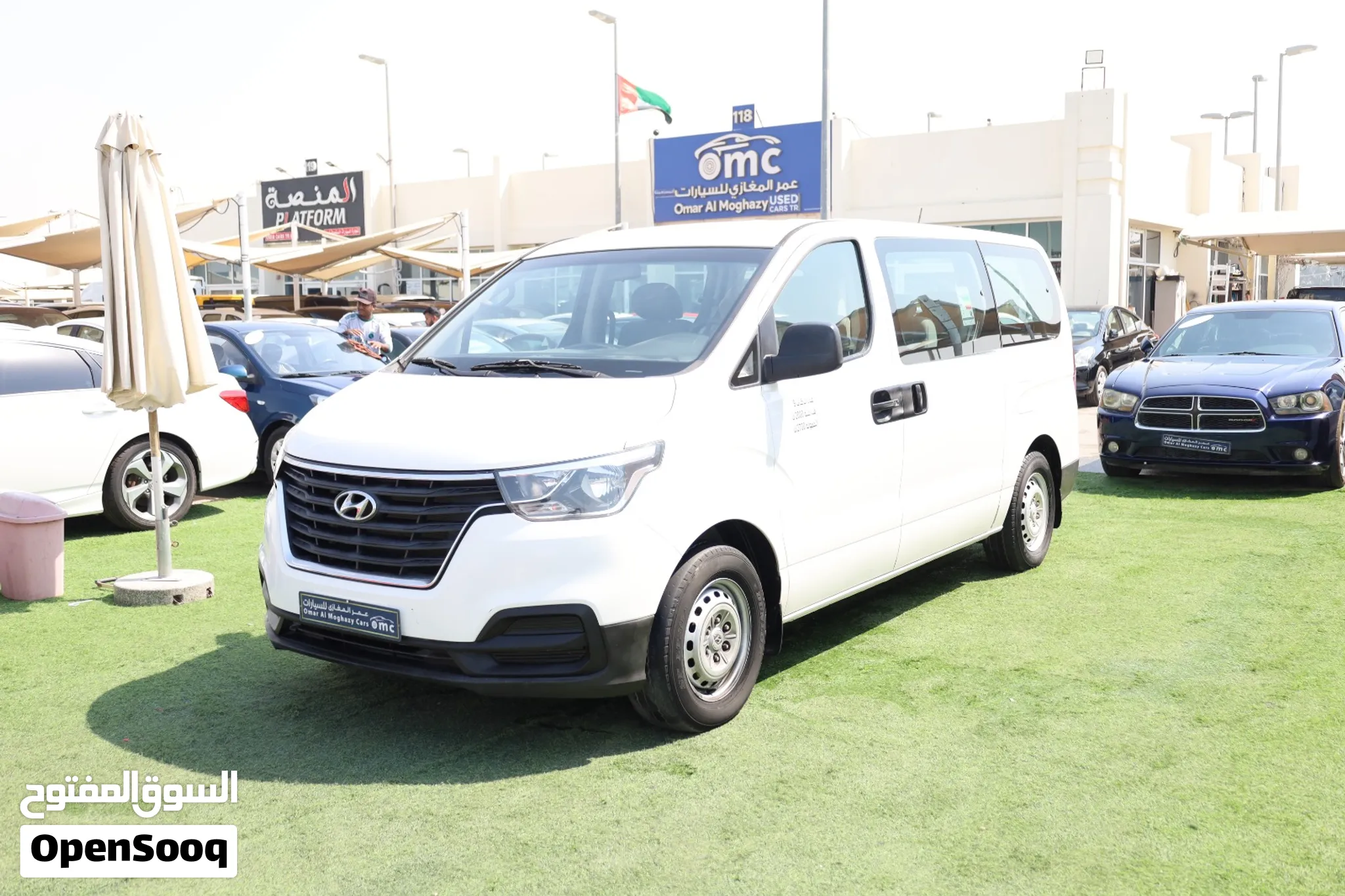 HYUNDAI H1 GCC 2020 WHITE
