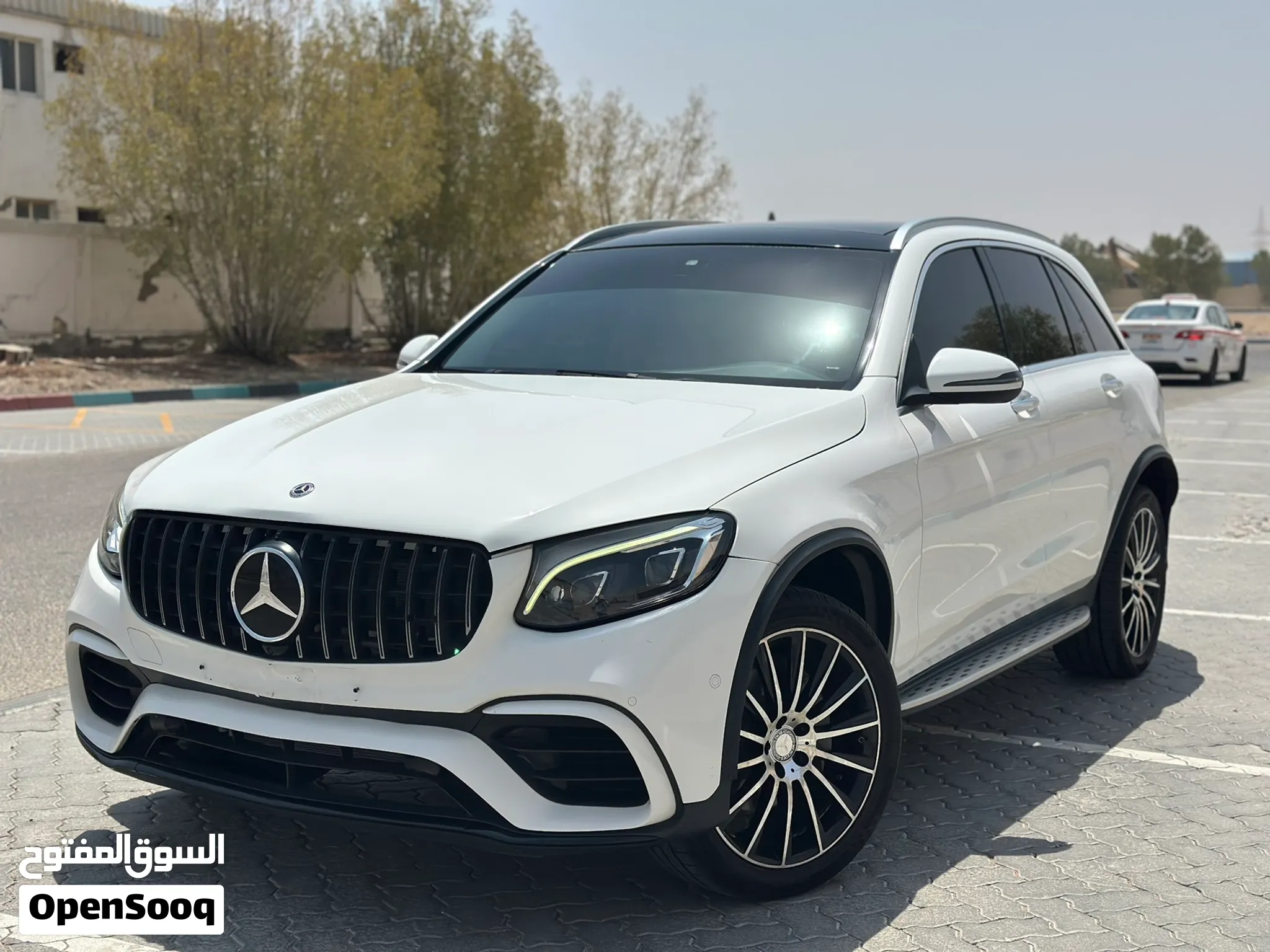 للبيع مرسيدس GLc 300 موديل 2018