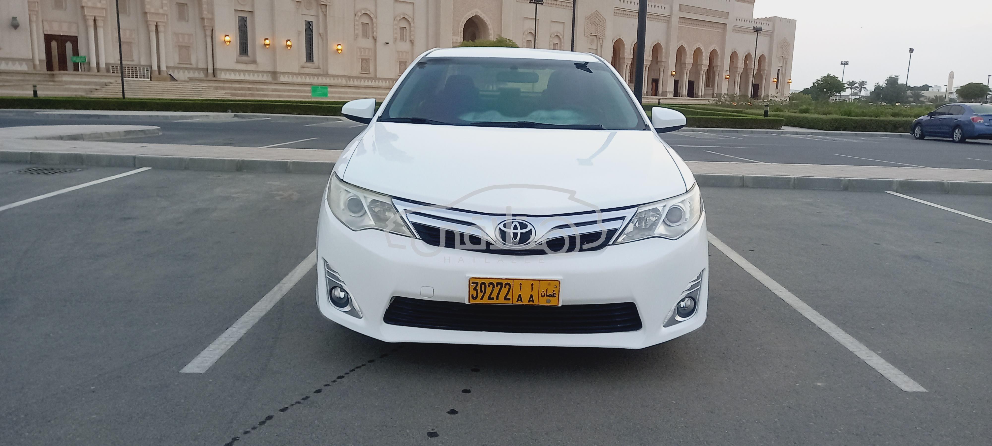 تويوتا كامري 2015 للبيع السيب