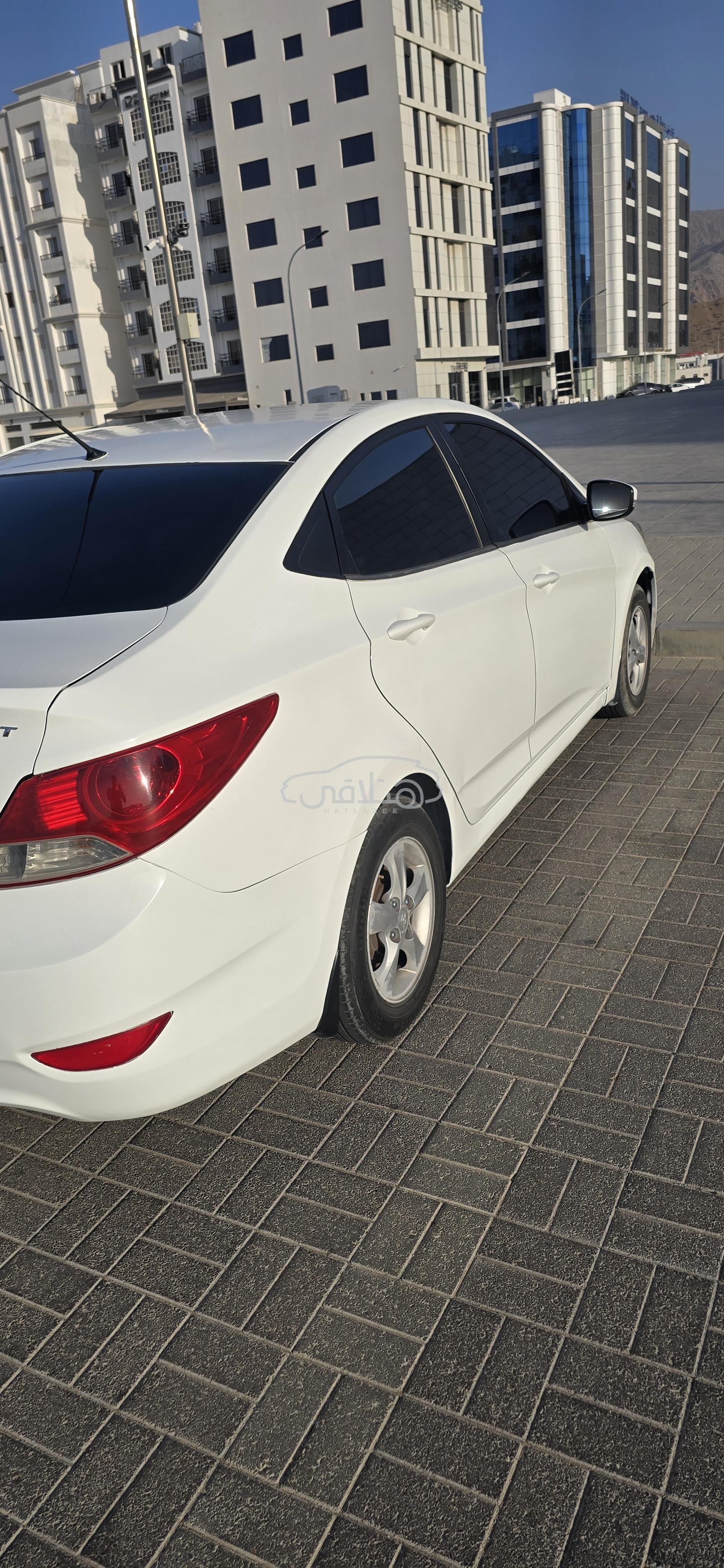 هيونداي اكسنت 2013 للبيع بركاء