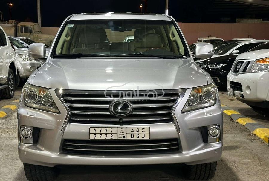 لكزس LX 570 2012 للبيع الرياض