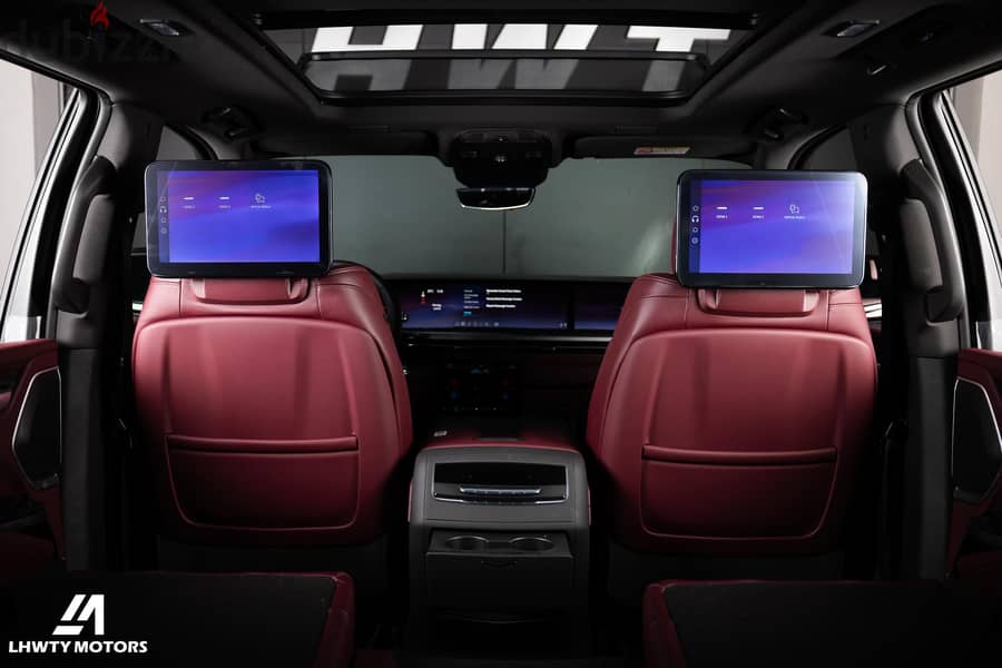 CADILAC ESCALADE SPORT PLTUNIM 2025