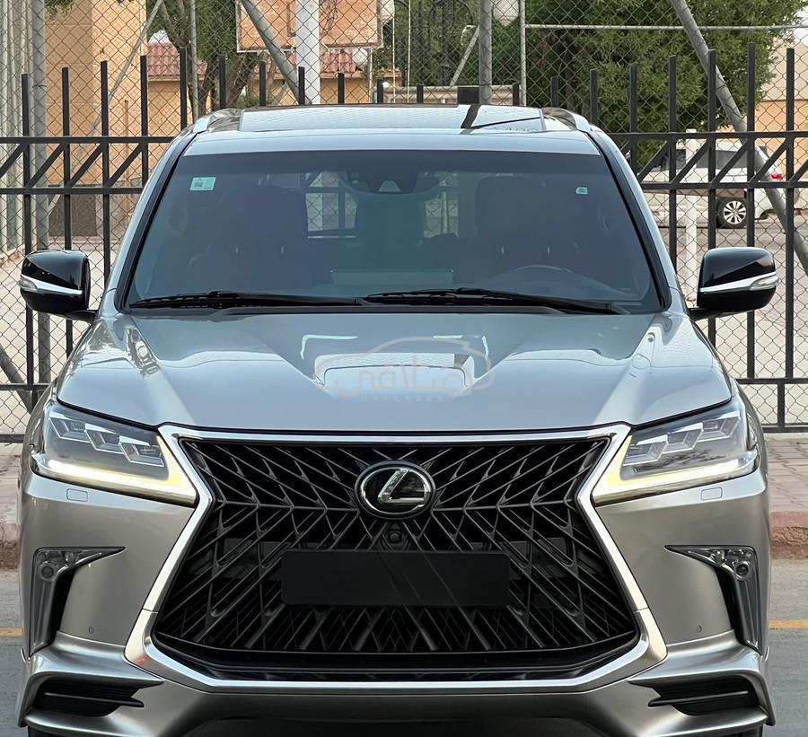لكزس LX 570 2018 للبيع الرياض