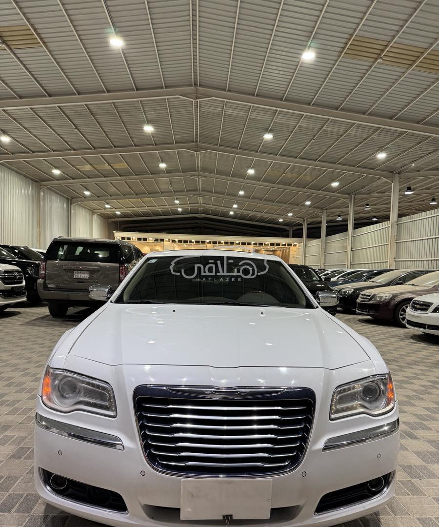 كرايسلر 300 2011 للبيع الرياض