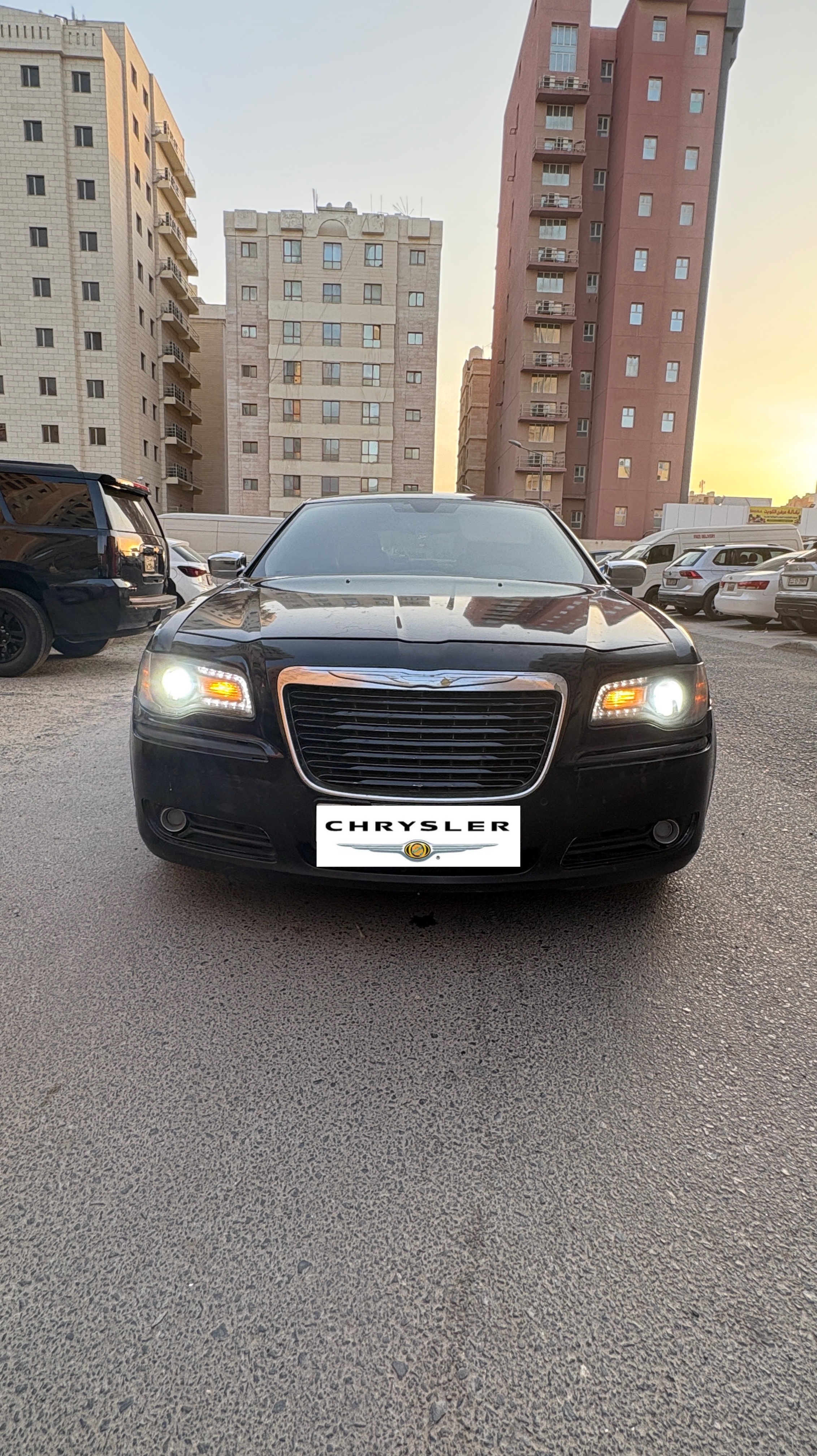 للبيع كرايزلر C300 2013