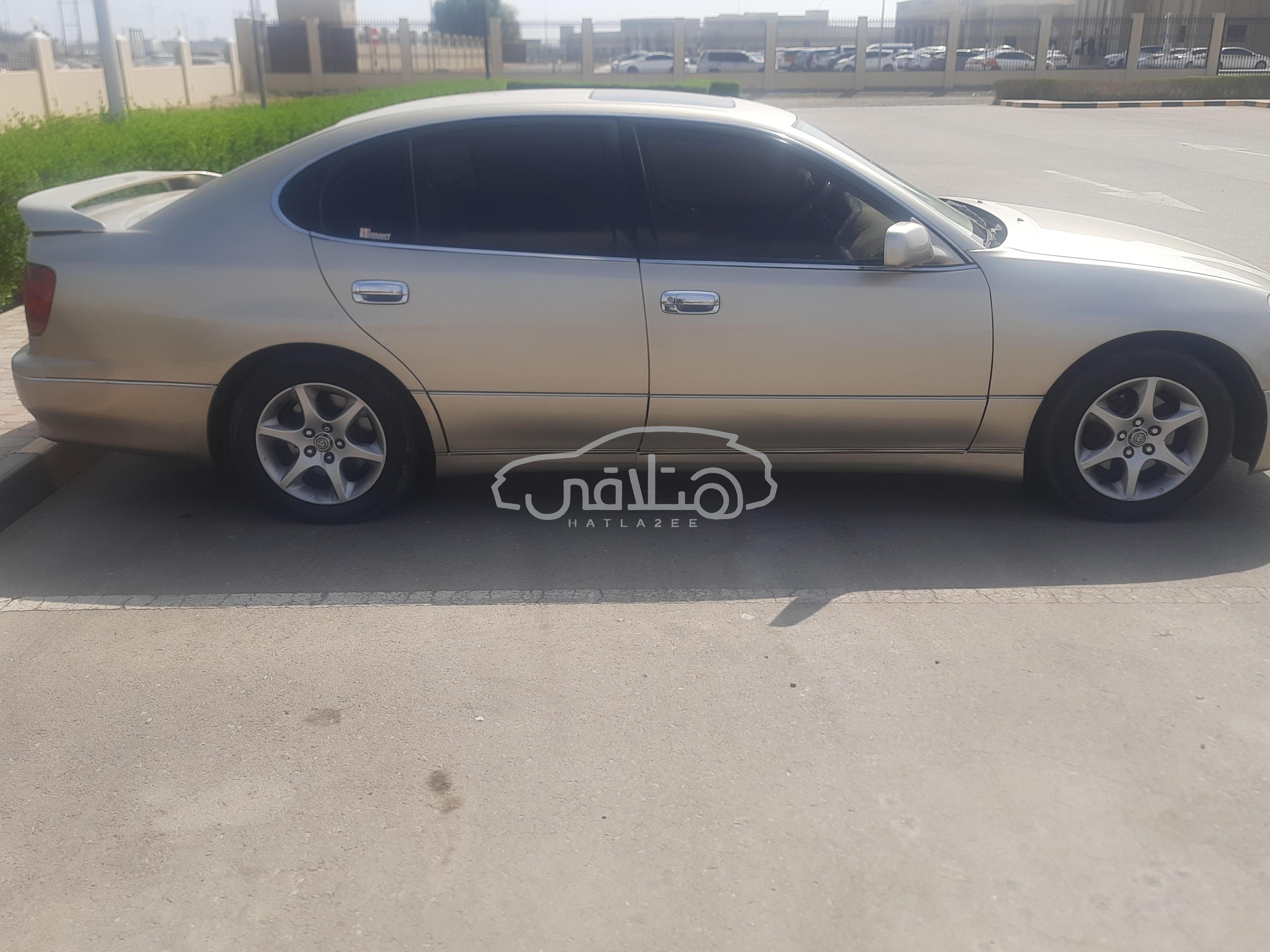 لكزس Gs 2001 للبيع صحار