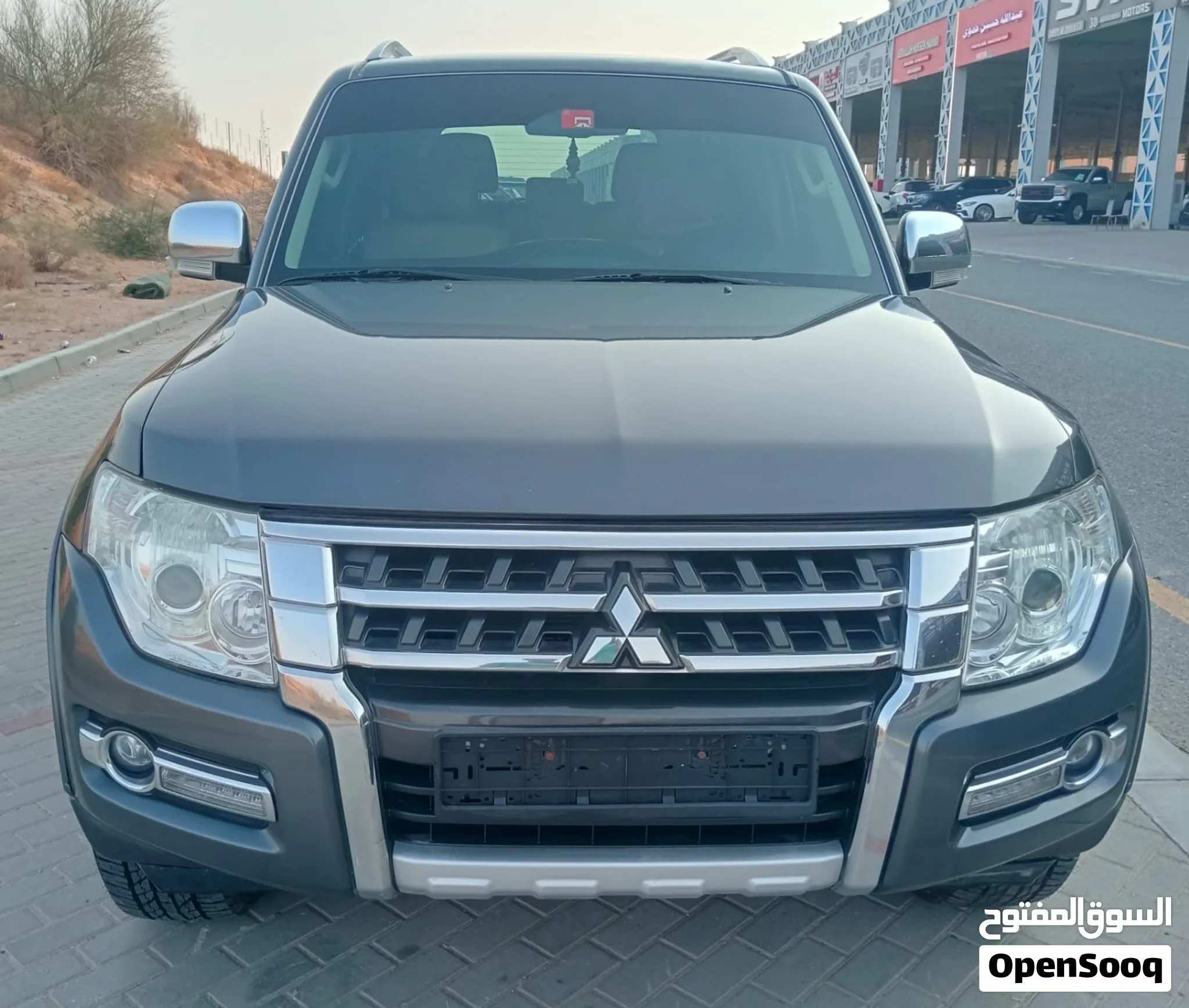 Mitsubishi pajero gcc model 2017