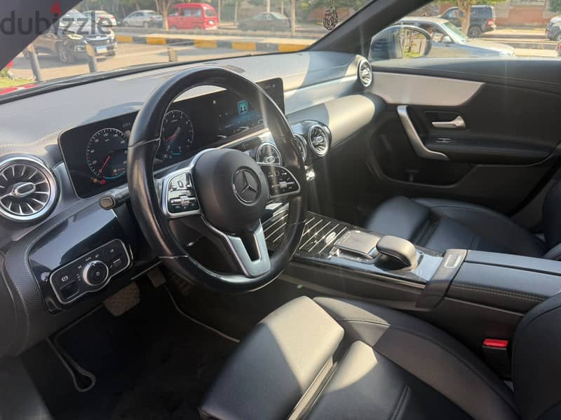 Mercedes-Benz CLA 200 2021