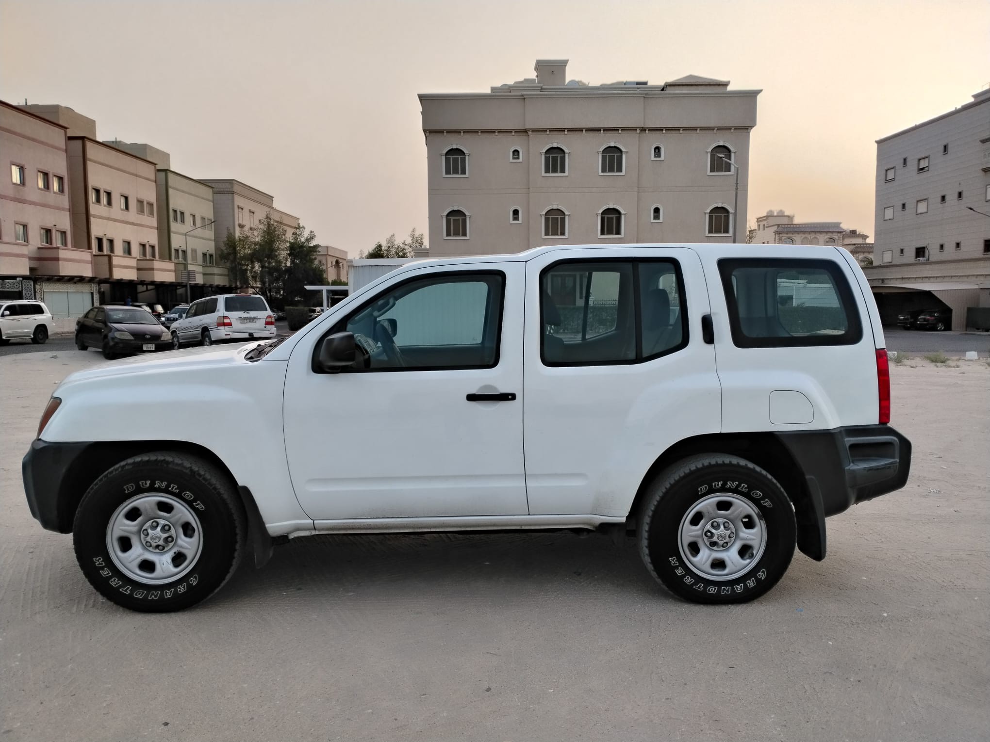 نيسان إكستيرا 2014