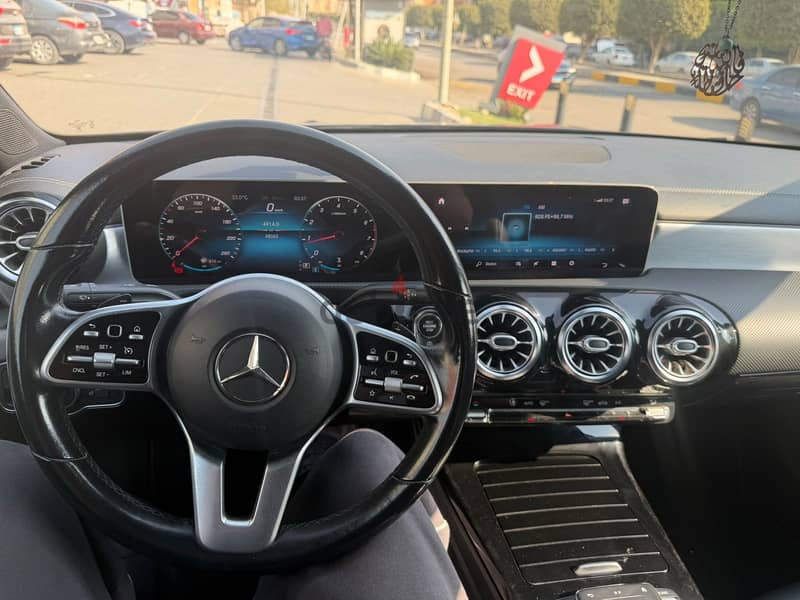 Mercedes-Benz CLA 200 2021