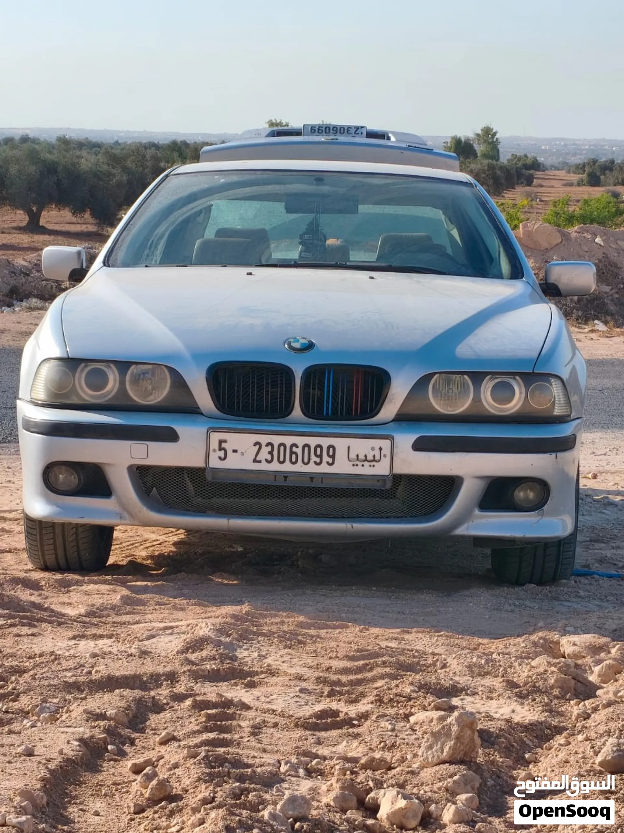 BMW 520 فنس واحد