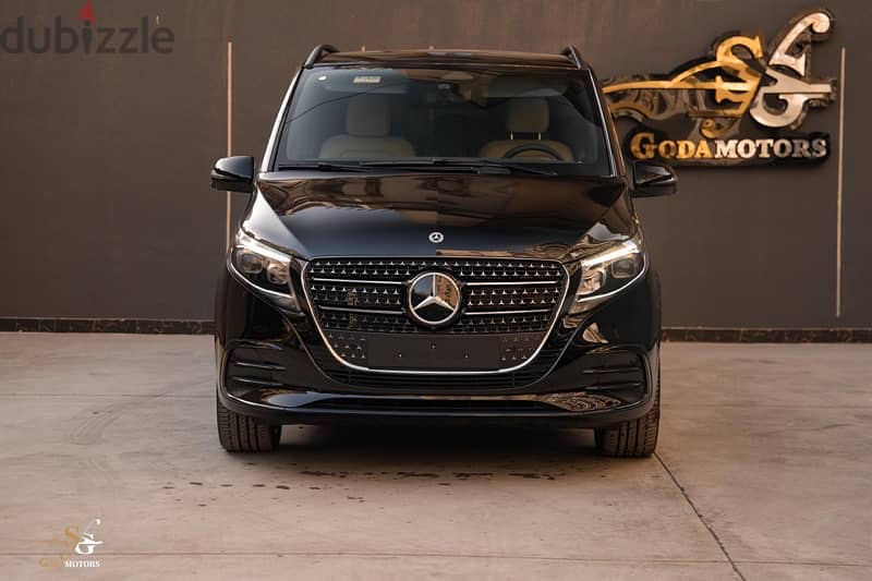 Mercedes-Benz V 300 AMG 2026