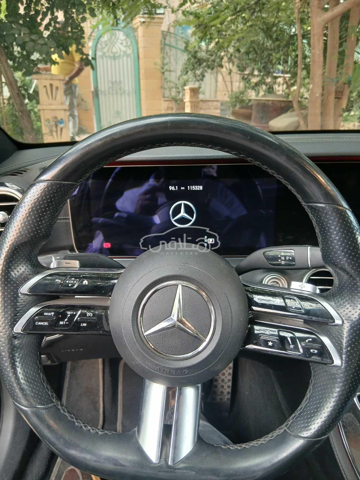 مرسيدس E 300 2021 للبيع التجمع الاول