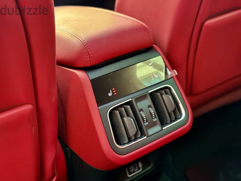 Maserati Grecale Modena 2025 MTI ضمان وكيل