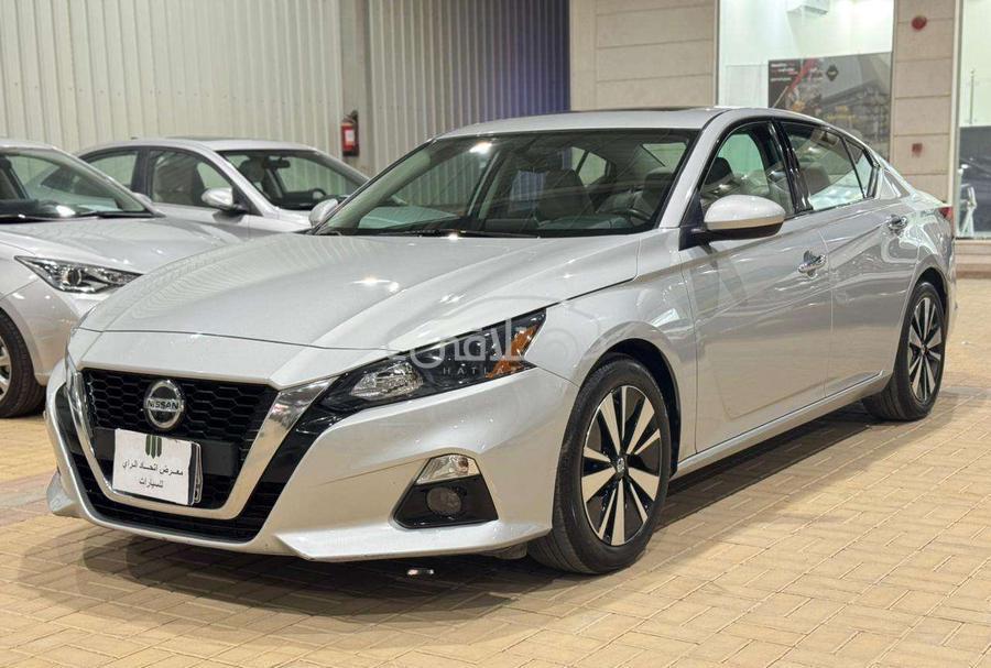 نيسان التيما 2022 للبيع الرياض