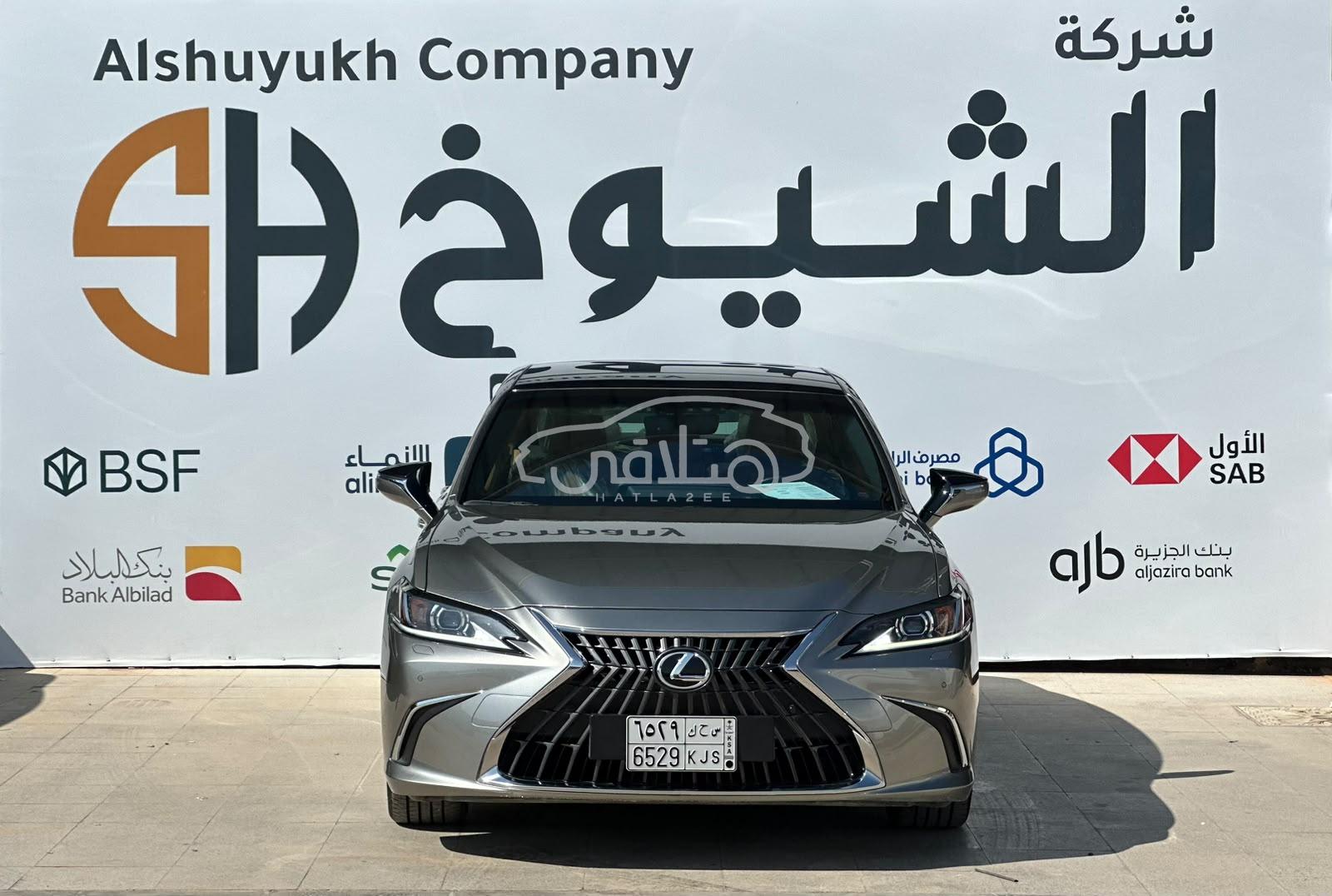 لكزس ES 350 2025 للبيع الرياض