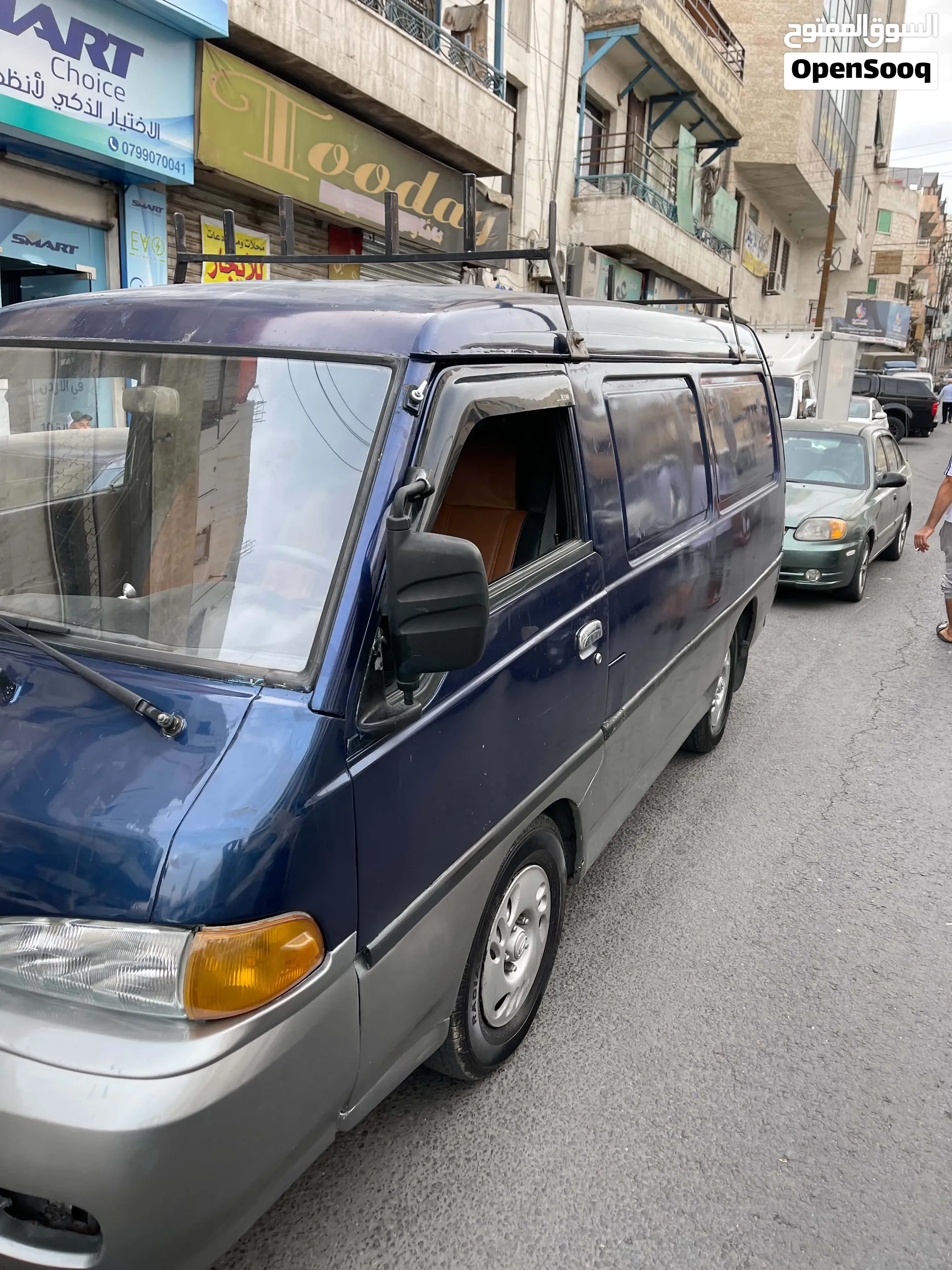 باص هونداي h100 فان