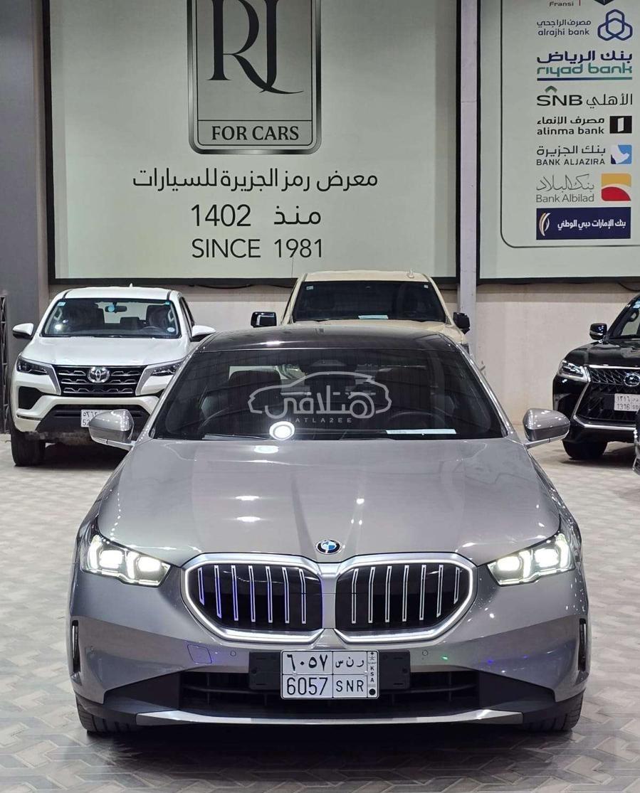 بي ام دبليو 520 2024 للبيع الرياض