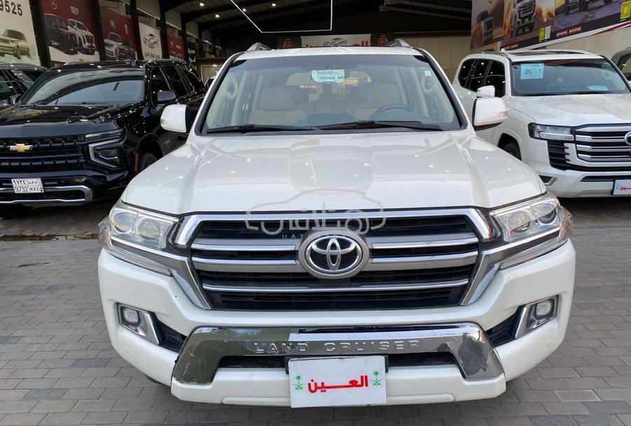 تويوتا لاند كروزر 2019 للبيع الرياض