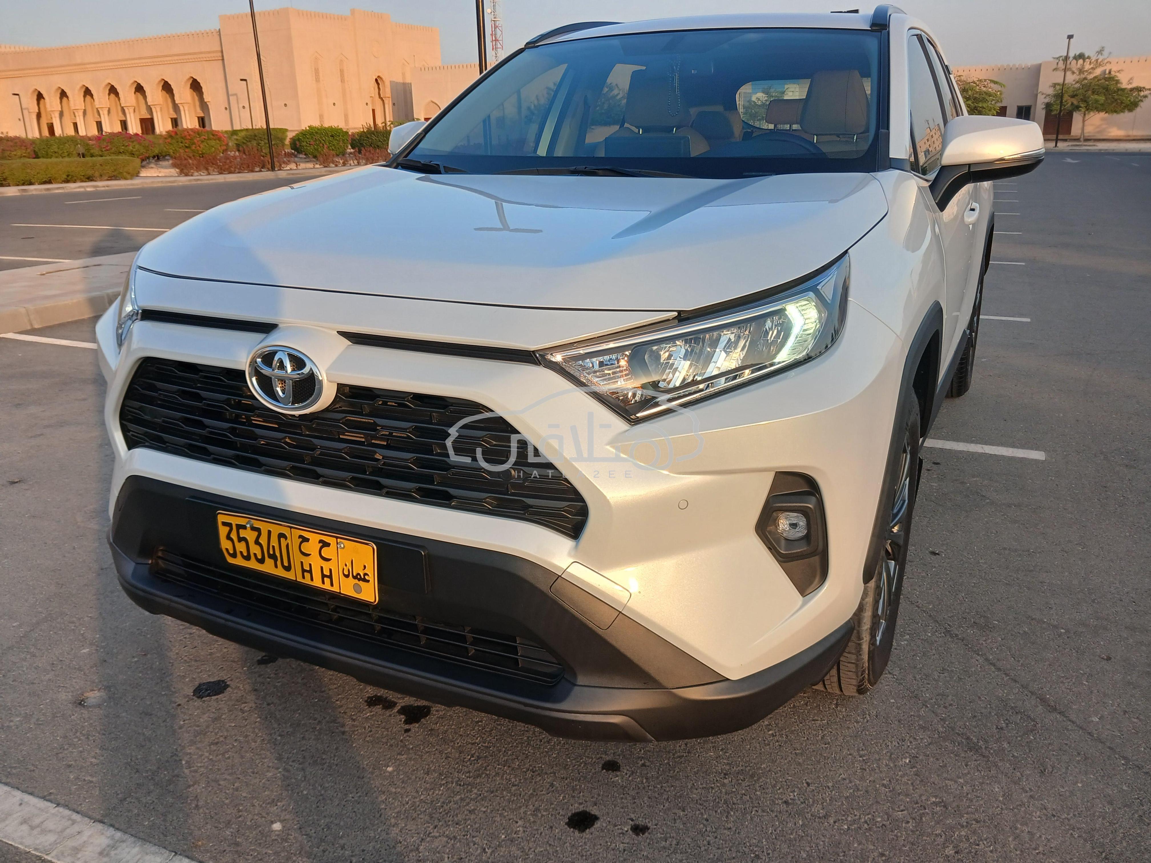 تويوتا راف فور 2024 للبيع الخوض