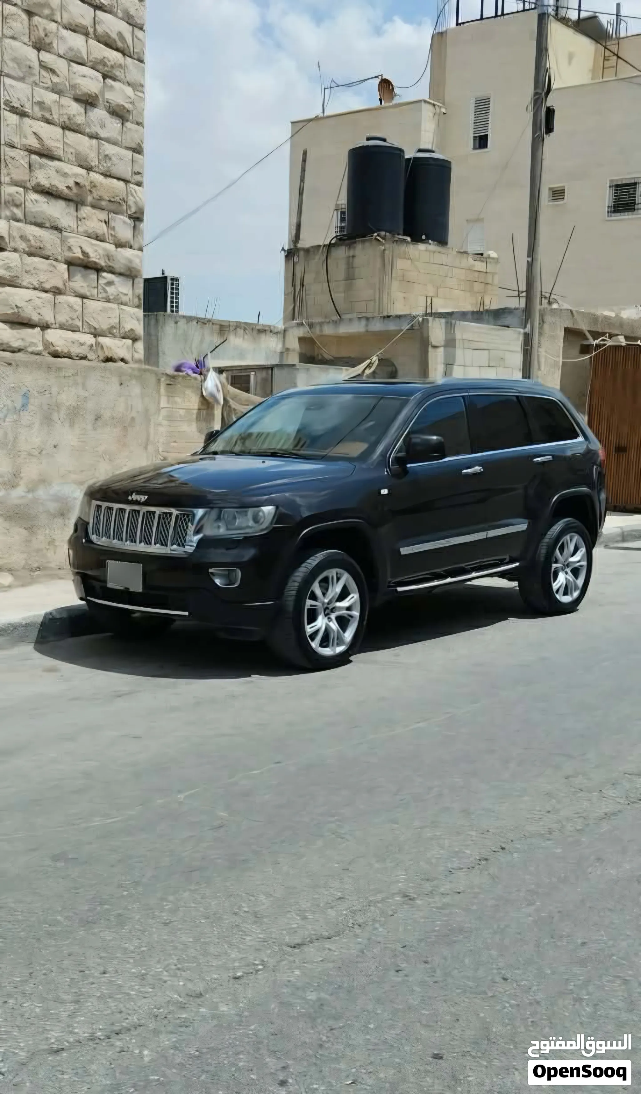 جراند شيروكي 2013