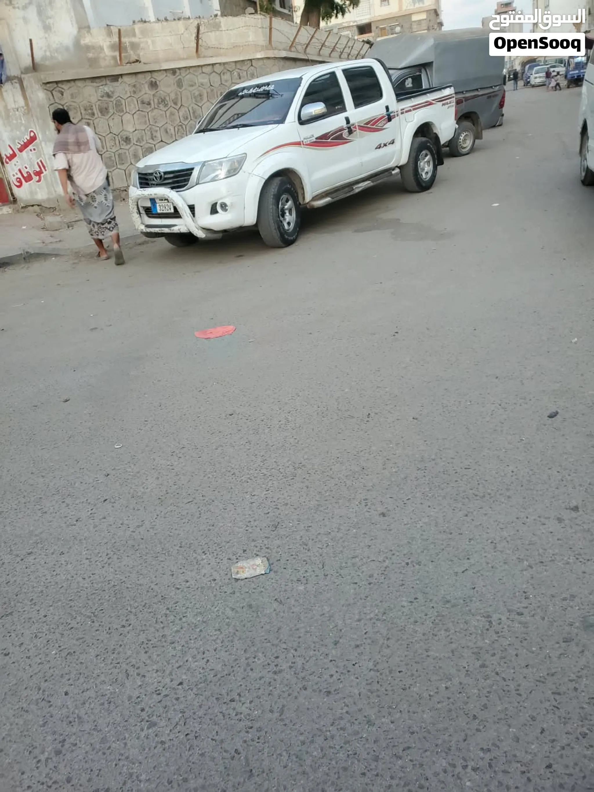 تويوتا هايلوكس دبل موديل 2015