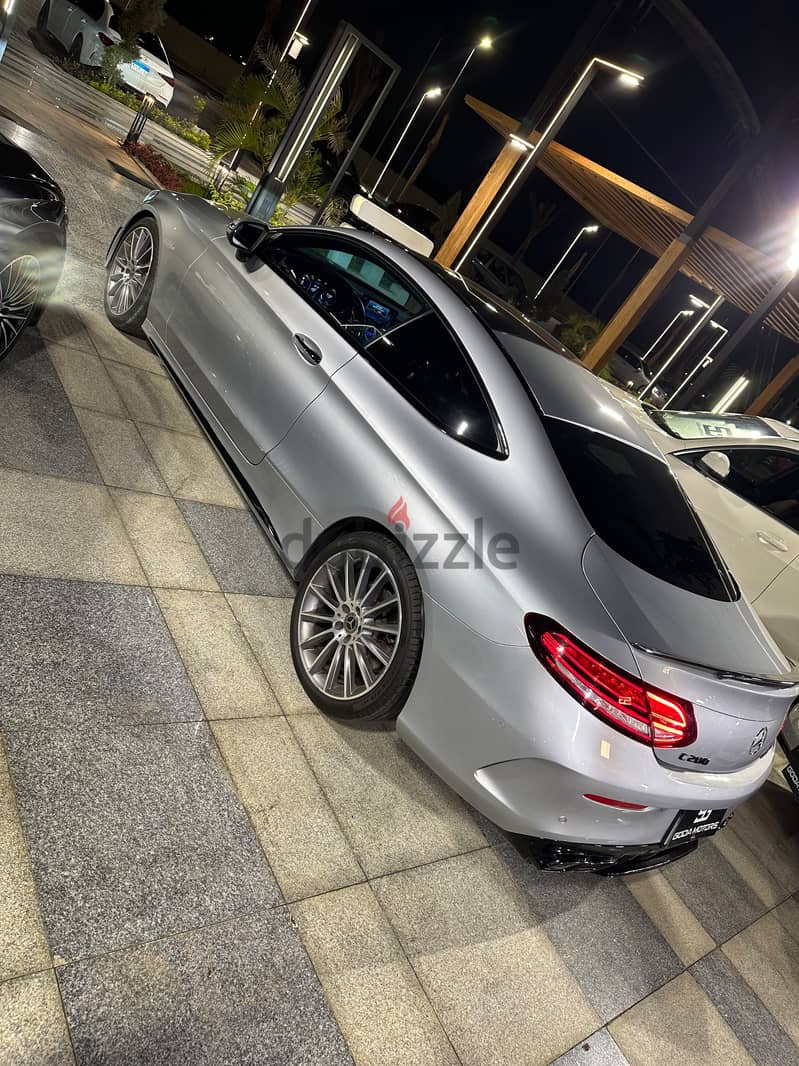 Mercedes-Benz C200 COUPE 2023