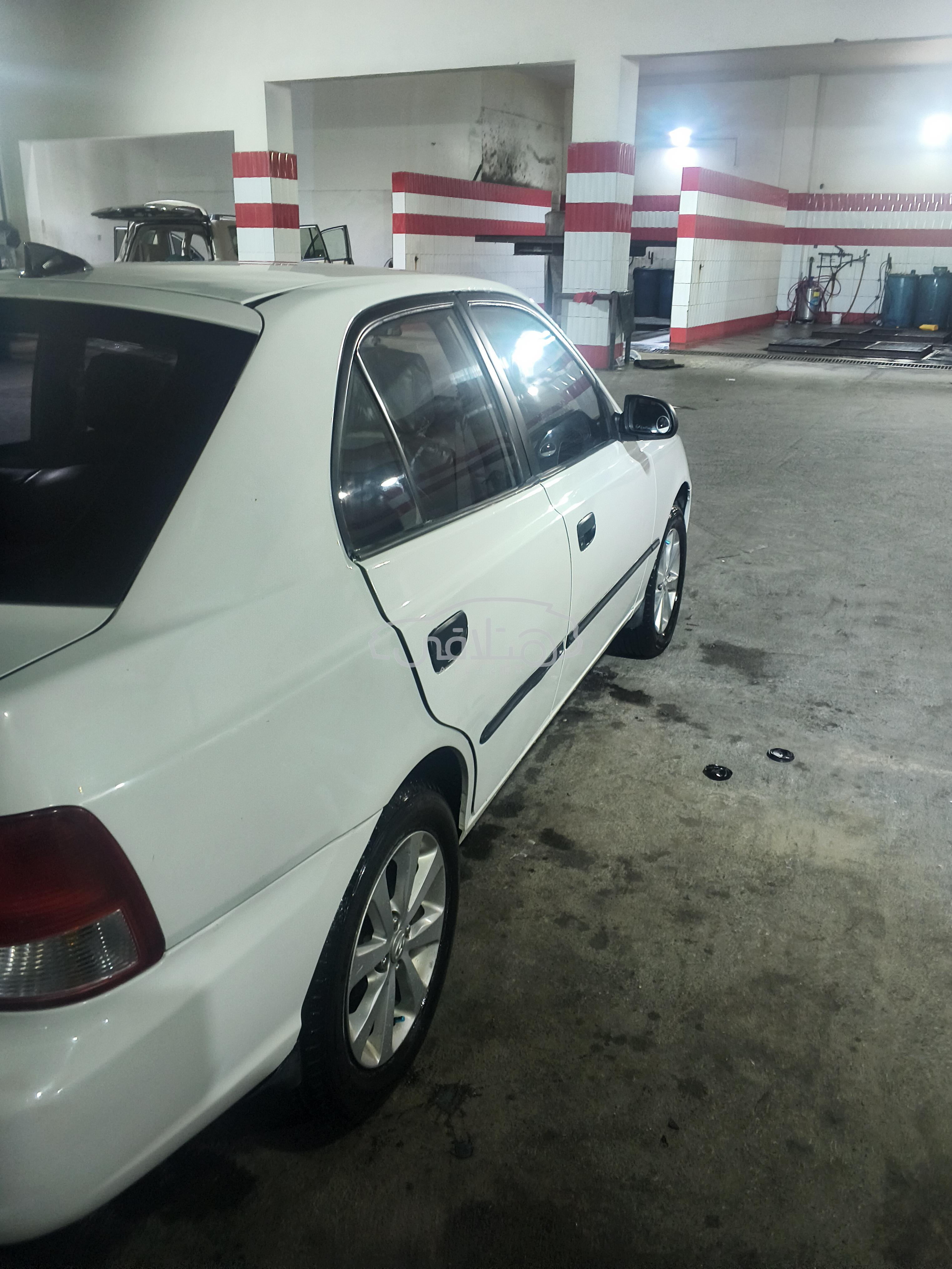 هيونداي اكسنت 2001 للبيع مطرح