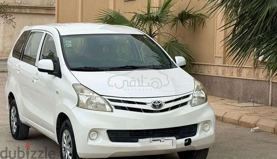 تويوتا افانزا 2015 للبيع الرياض