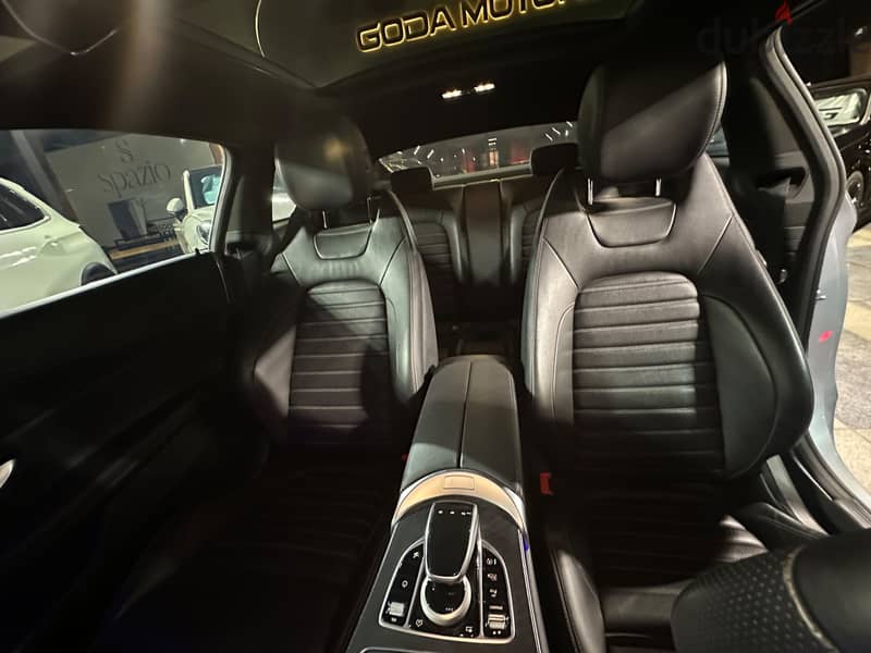Mercedes-Benz C200 COUPE 2023