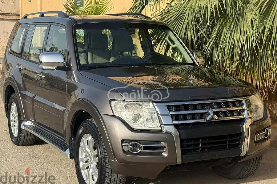 ميتسوبيشي باجيرو 2016 للبيع الرياض