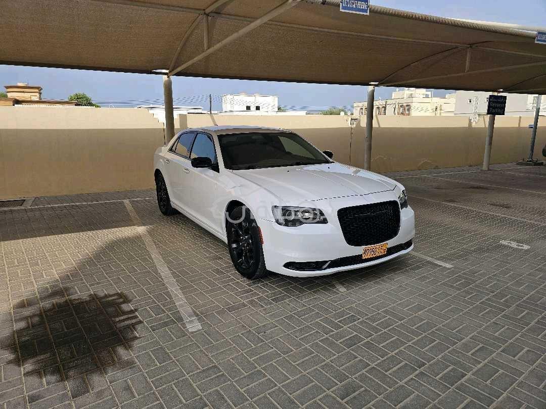 كرايسلر 300 2021 للبيع صحار