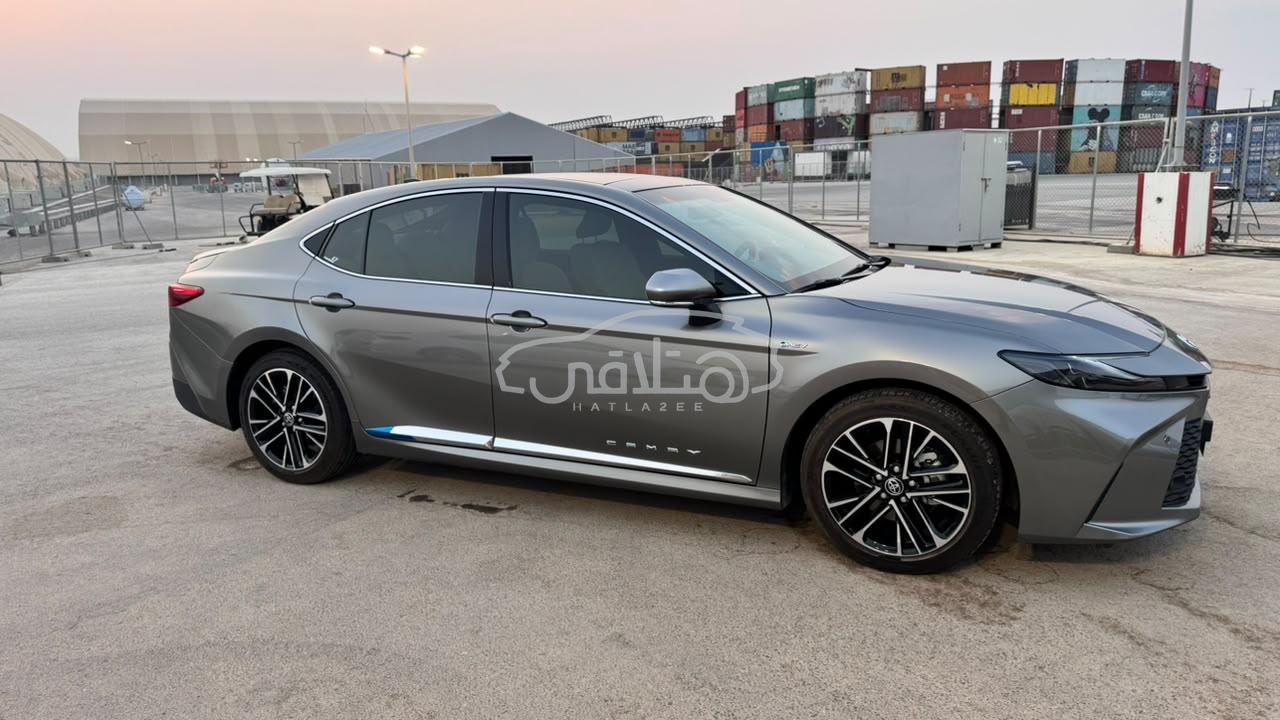 تويوتا كامري 2025 للبيع الرياض