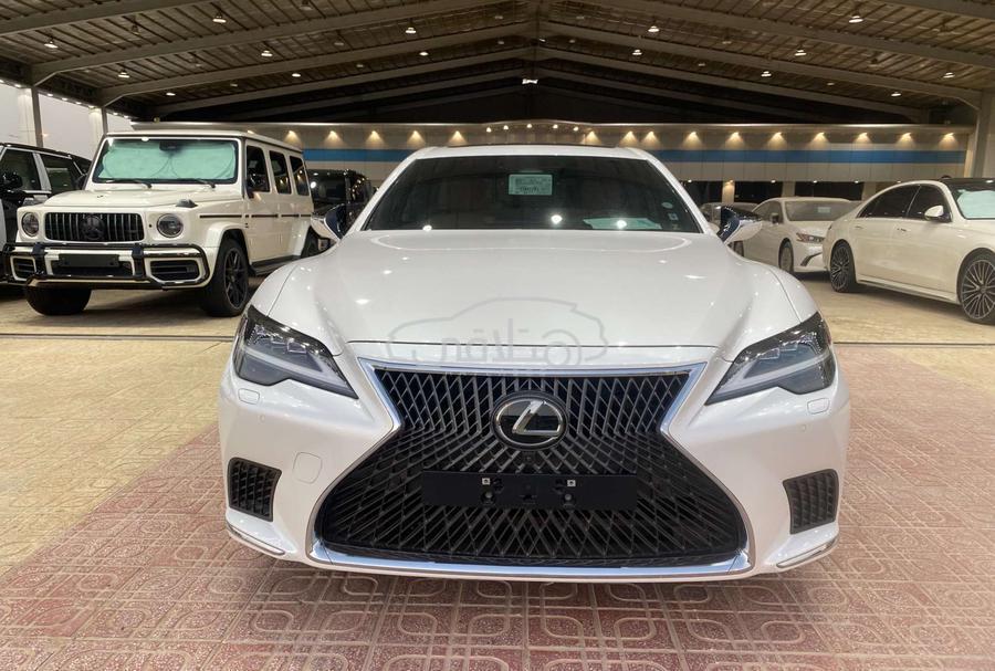 لكزس LS 500 2025 للبيع الرياض